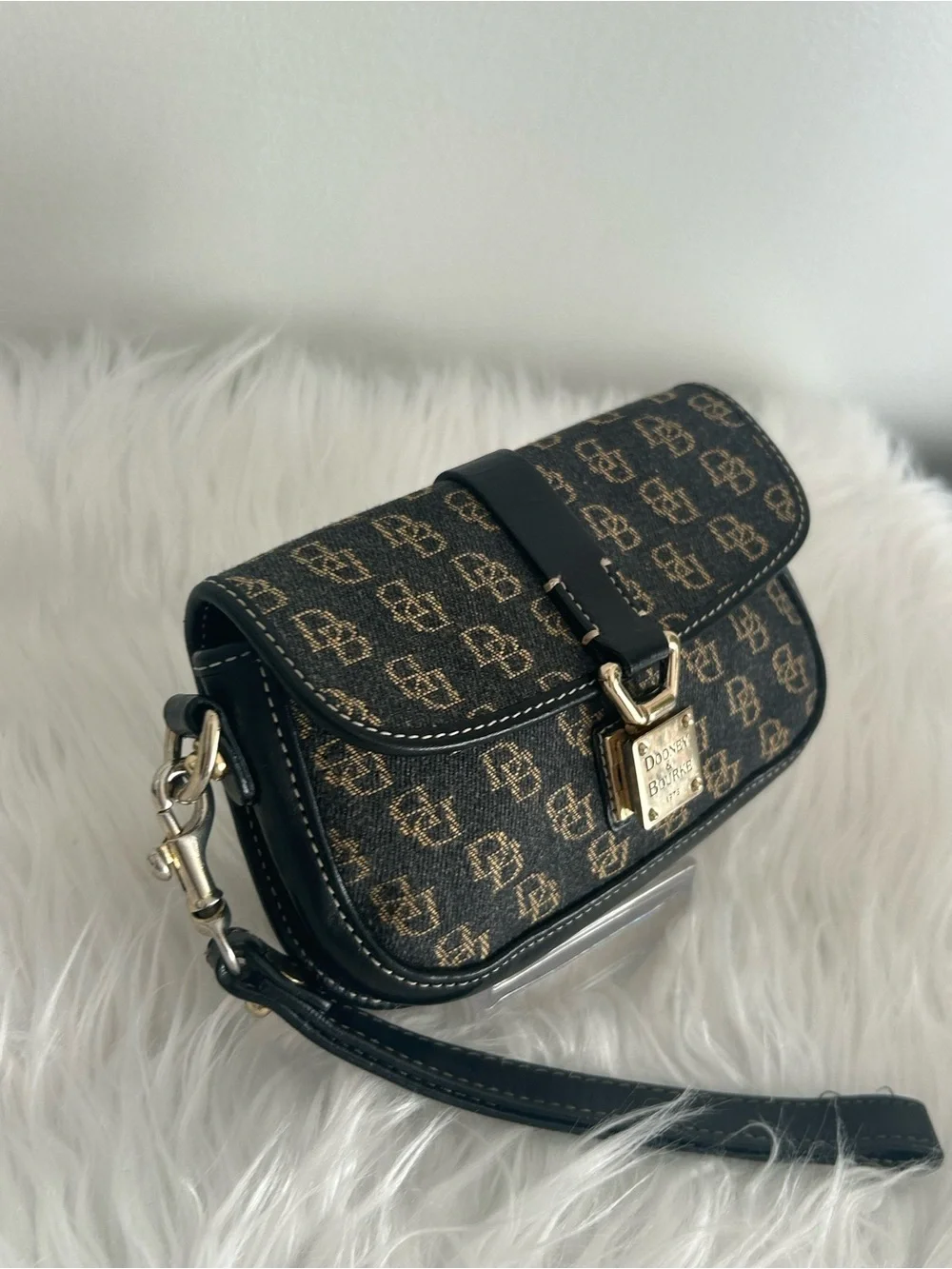 Dooney & Bourke Signature DB Canvas Leather Wristlet Clutch Bag Brown Black
